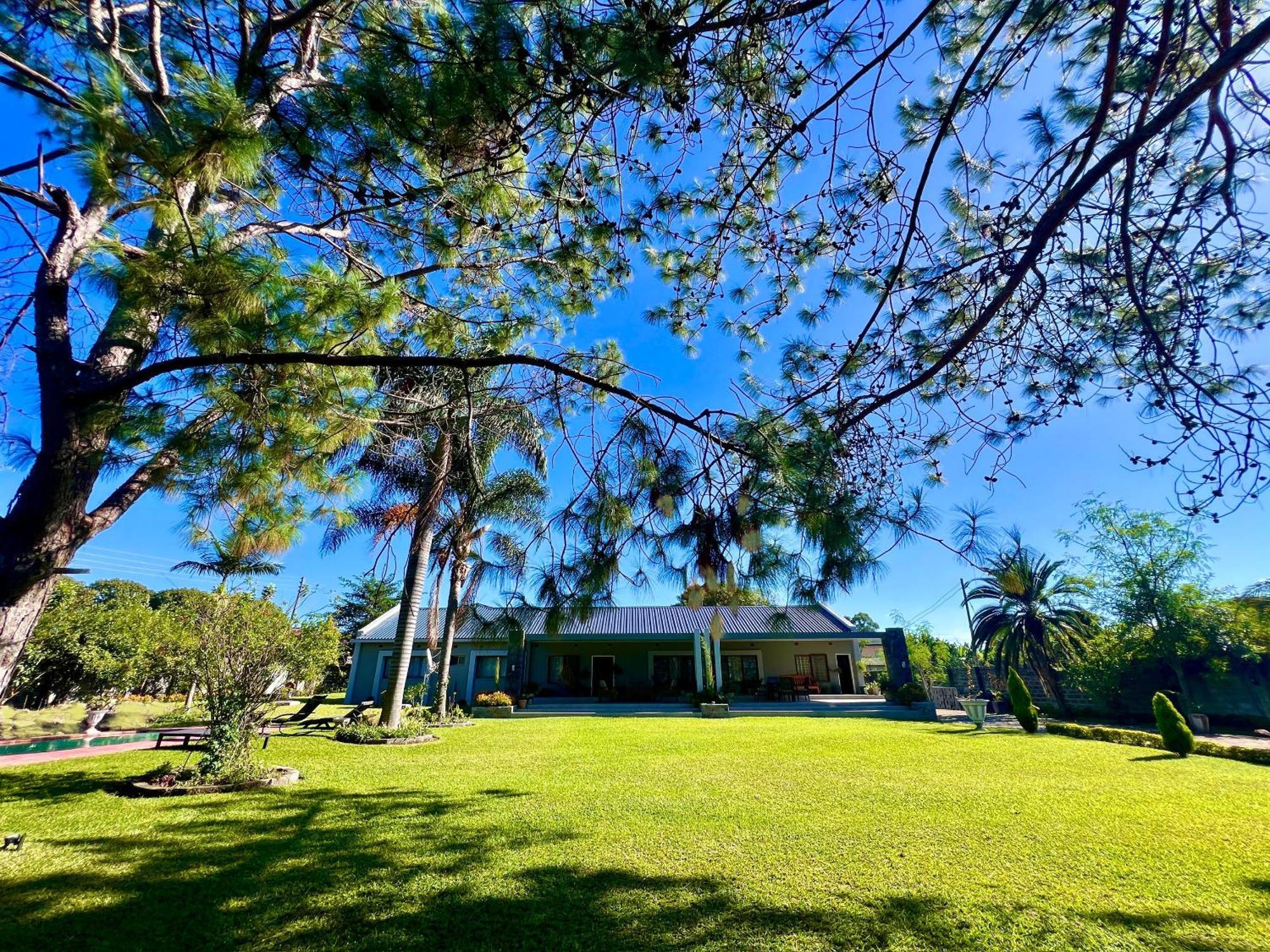 Summerfields & Gardens Lodge Kitwe Extérieur photo