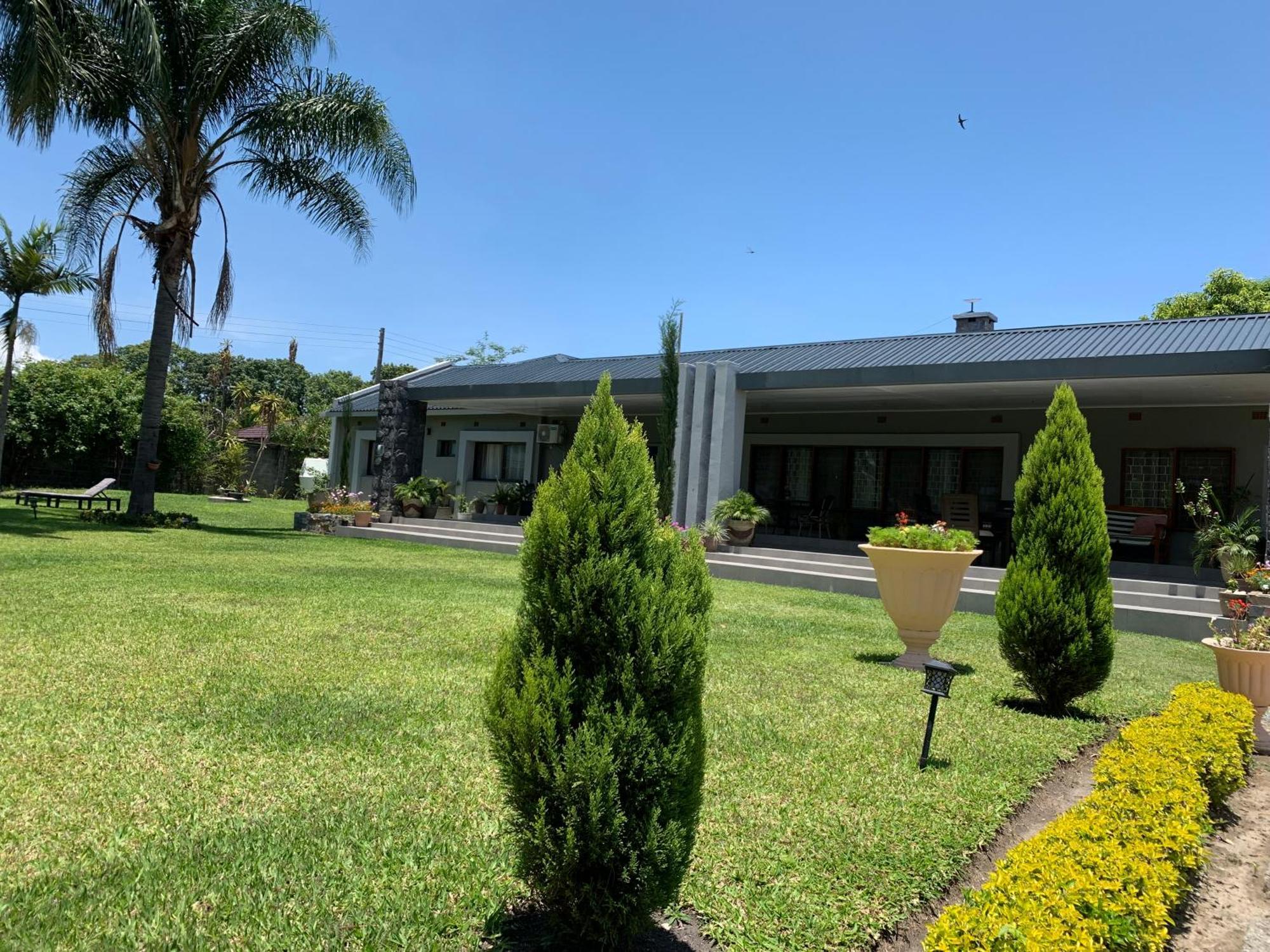 Summerfields & Gardens Lodge Kitwe Extérieur photo