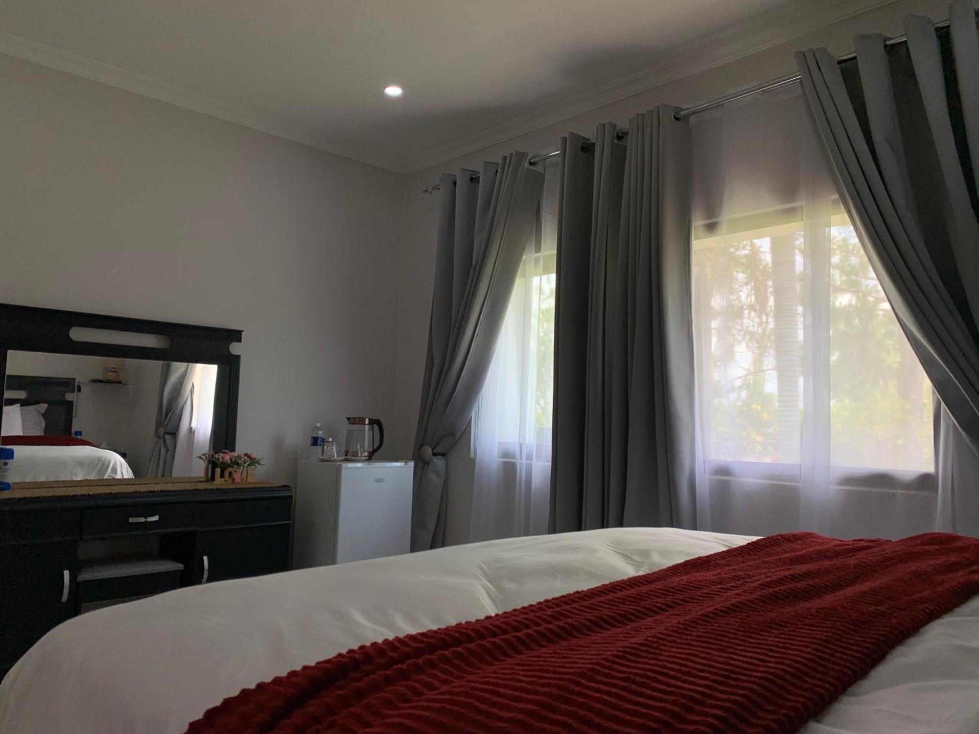 Summerfields & Gardens Lodge Kitwe Extérieur photo